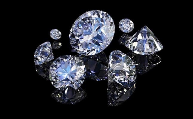 thu mua kim cuong moissanite